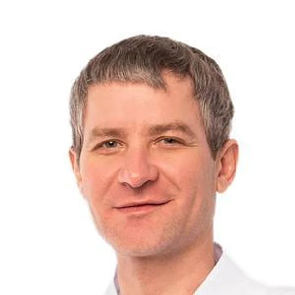 Чмыров Роман Александрович — Стоматолог-ортопед, Стоматолог-имплантолог, Стоматолог-хирург, Тюмень