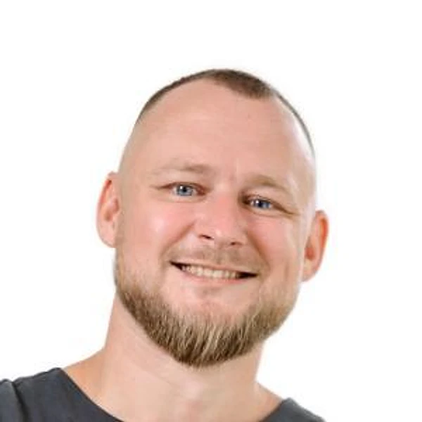 Чаюков Сергей Сергеевич — Стоматолог-имплантолог, Стоматолог-хирург, Тюмень