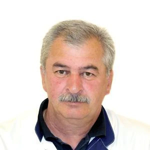 Дарчиев Руслан Кириллович — Торакальный хирург, Владикавказ