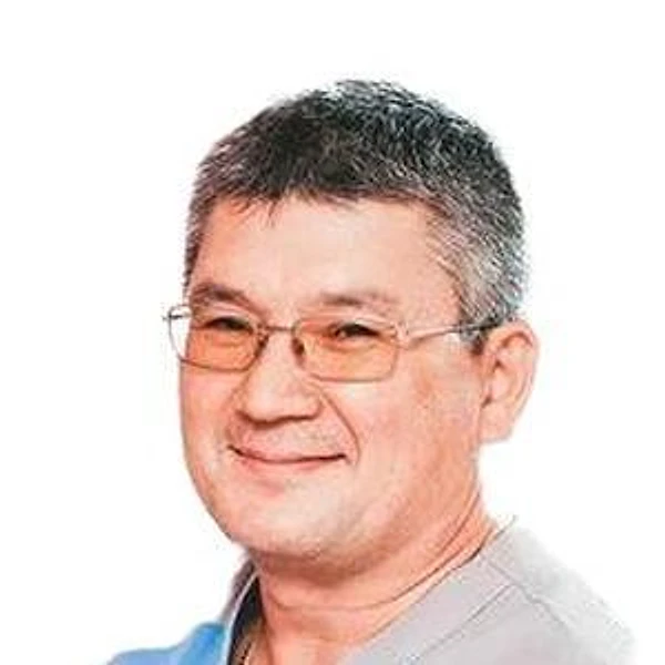 Орешкин Игорь Владимирович — Стоматолог-хирург, Уссурийск