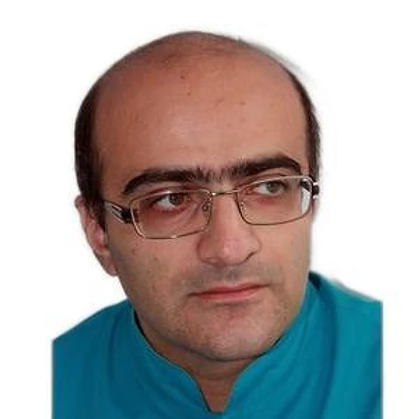 Париев Руслан Николаевич — Ортопед, Вертебролог, Врач ЛФК, Врач подолог (подиатр), Мануальный терапевт, Остеопат, Травматолог, Москва