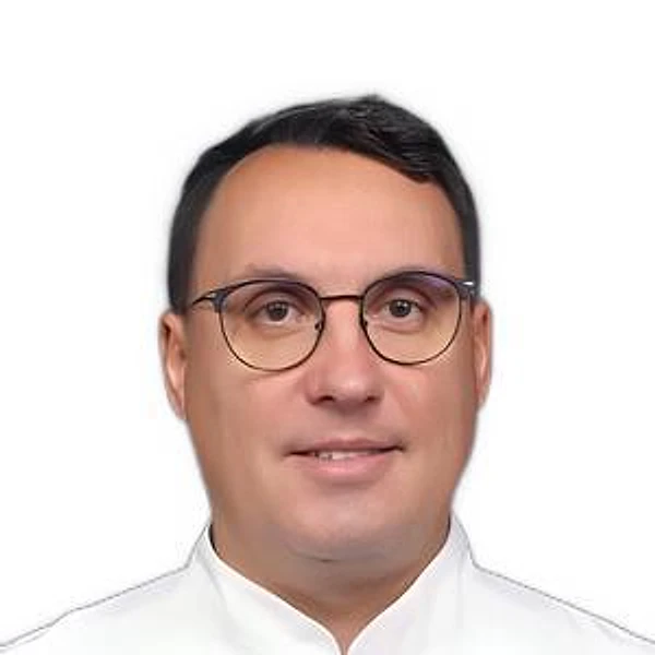 Гуцал Дмитрий Сергеевич — Стоматолог-ортопед, Москва