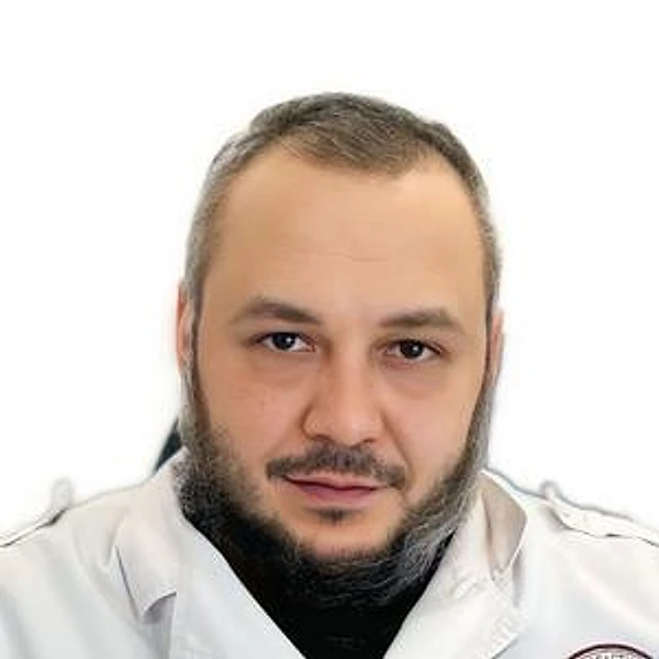 Кузнецов Максим Юрьевич — Малоинвазивный хирург, Кардиолог, Магадан