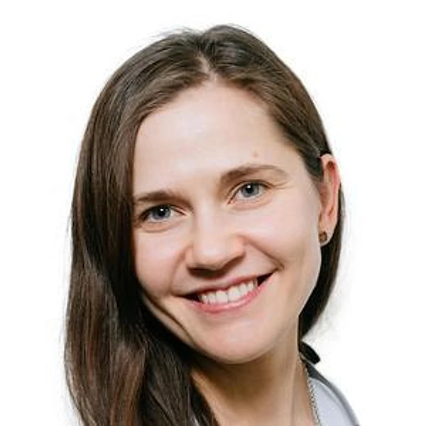 Зуева Анна Олеговна — Стоматолог-хирург, Стоматолог, Стоматолог-имплантолог, Москва
