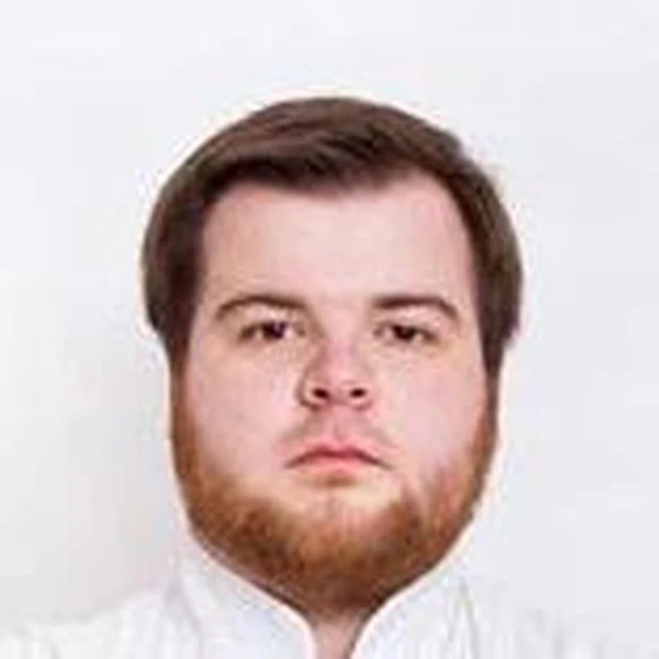 Бондарев Евгений Сергеевич — Стоматолог, Псков
