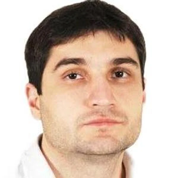 Хаджиев Заур Бахмудович — Нейрохирург, Москва