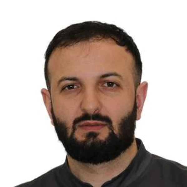Аванесян Арман Аркадьевич — Стоматолог-хирург, Стоматолог-имплантолог, Стоматолог-ортопед, Санкт-Петербург
