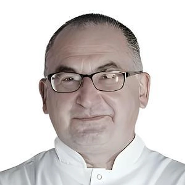 Эфендиев Магомед Магомедович — Пластический хирург, Москва