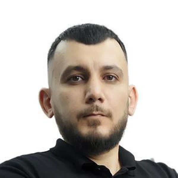 Тевосян Артур Валерьевич — Стоматолог, пос. Яблоновский