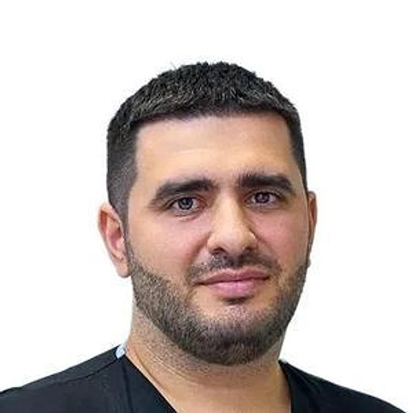 Нахапетян Давид Размикович — Стоматолог-имплантолог, Краснодар
