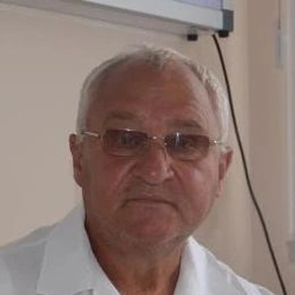 Кононенко Василий Александрович — Хирург, Строитель