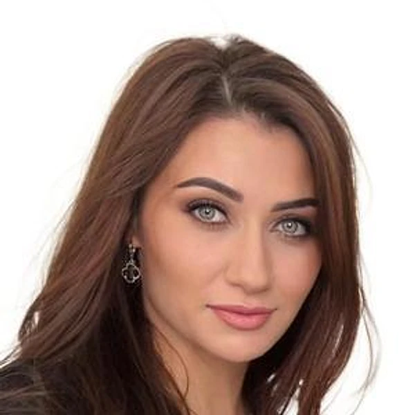 Усепова Устинья Эдуардовна — Стоматолог, Стоматолог-ортодонт, Ростов-на-Дону