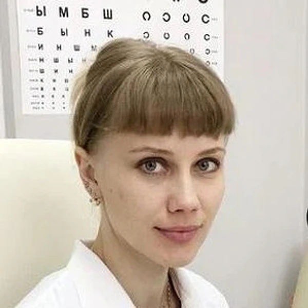 Сальникова Алёна Ивановна — Офтальмолог (окулист), Астрахань