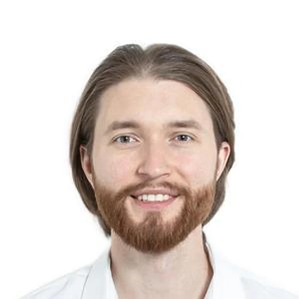 Айнетдинов Рамиль Закярьявич — Стоматолог-имплантолог, Стоматолог-хирург, Казань