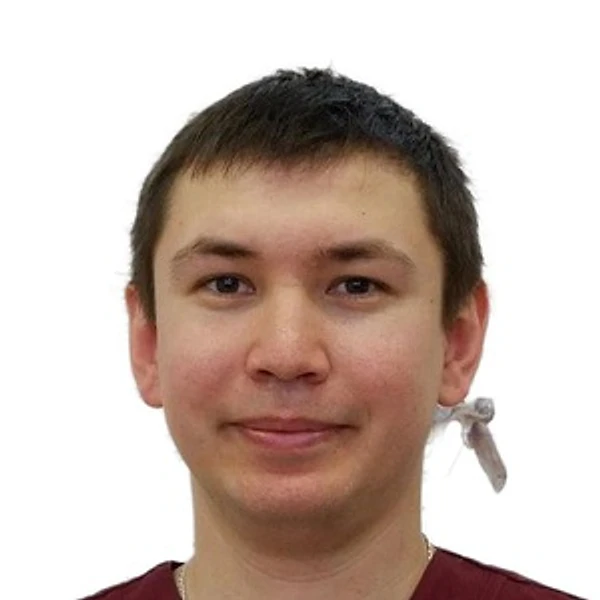 Галиакбаров Руслан Артурович — Фельдшер, Уфа