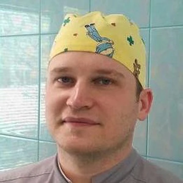 Трофимук Игорь Николаевич — Стоматолог-хирург, Старый Оскол