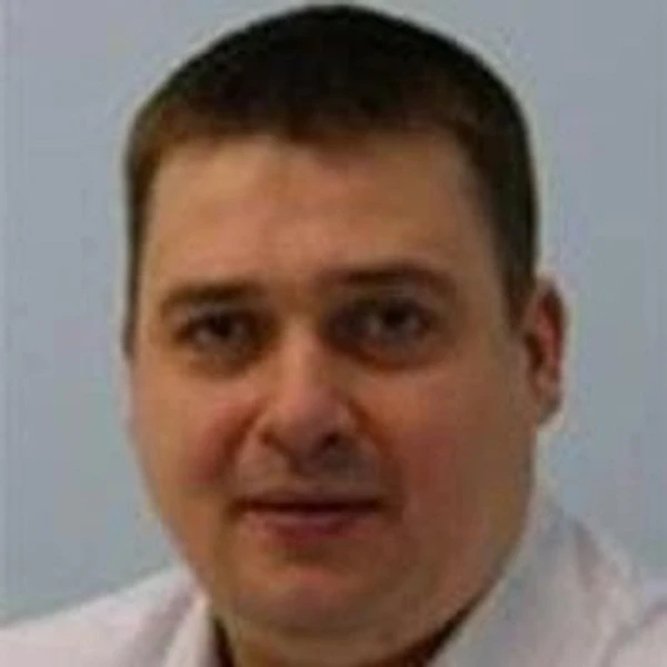 Лавров Роман Николаевич — Флеболог, Лимфолог, Сосудистый хирург (ангиохирург), Красноярск