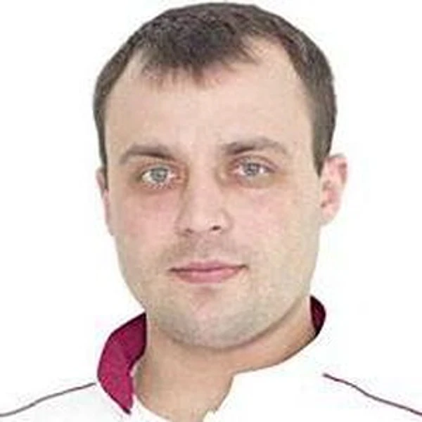 Комаров Олег Васильевич — Стоматолог, Звенигород