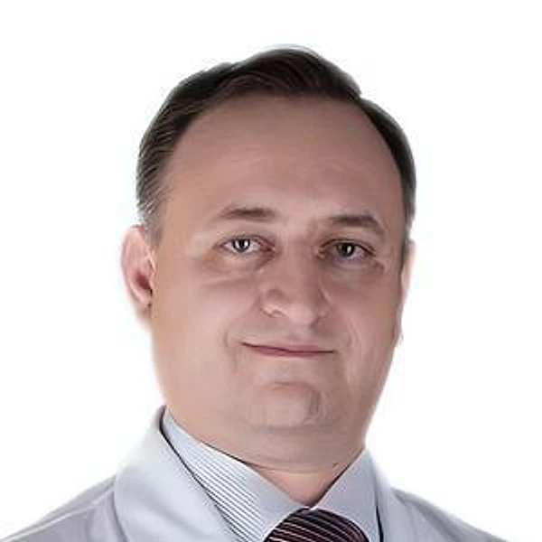 Фархат Файяд Ахмедович — Нейрохирург, Москва