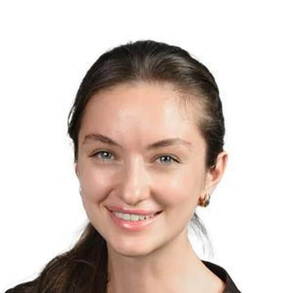 Гудова Элина Олеговна — Стоматолог-ортодонт, Москва