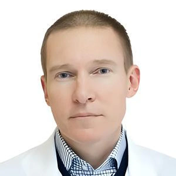 Белоусов Евгений Леонидович — Гастроэнтеролог, Москва