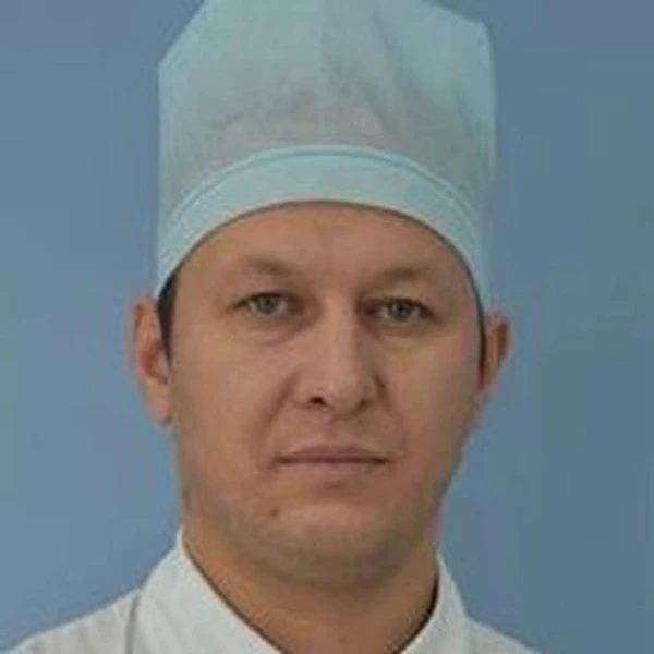 Иванов Артур Иванович — Стоматолог-хирург, Чебоксары