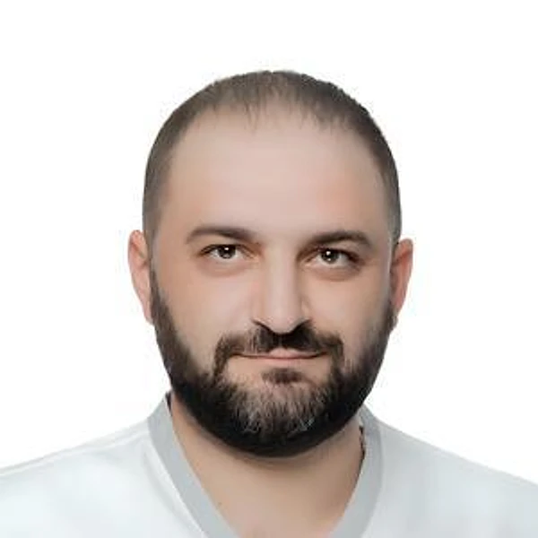 Амбарян Грант Петросович — Флеболог, Лазерный хирург, Сосудистый хирург (ангиохирург), Екатеринбург