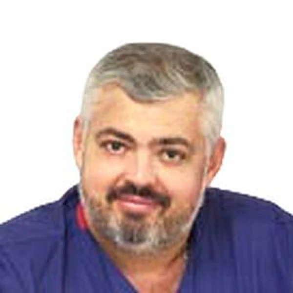 Амоев Роберт Валерьевич — Хирург, Адлер