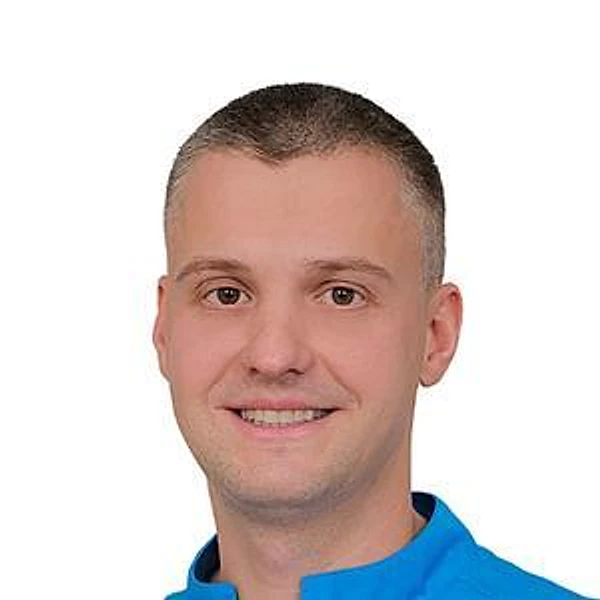 Суржиков Роман Павлович — Стоматолог-хирург, Ижевск