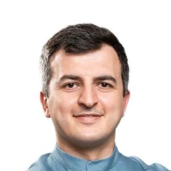 Кулумбегов Алан Емзарович — Стоматолог-ортопед, Стоматолог, Стоматолог-хирург, Москва