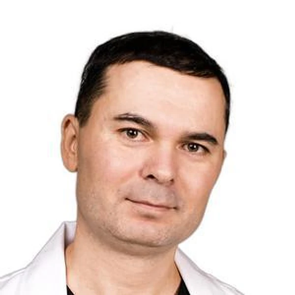 Ефремов Юрий Викторович — Пластический хирург, Детский хирург, Магадан
