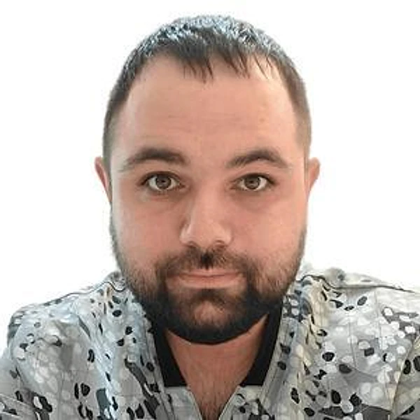 Гранкин Дмитрий Дмитриевич — Стоматолог-хирург, Магадан