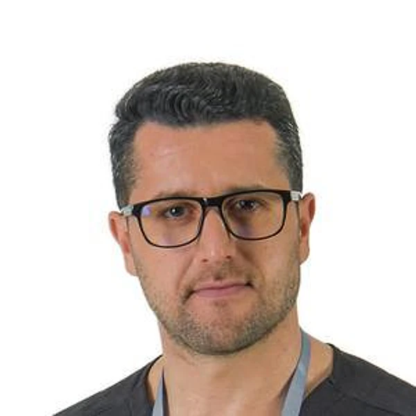 Гамдуллаев Кямран Дашдамирович — Пластический хирург, Онколог, Пятигорск