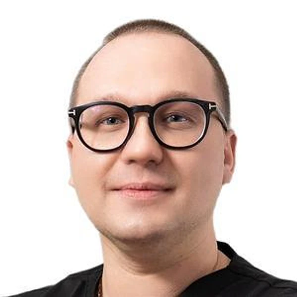 Данилов Александр Алексеевич — Стоматолог-имплантолог, Москва