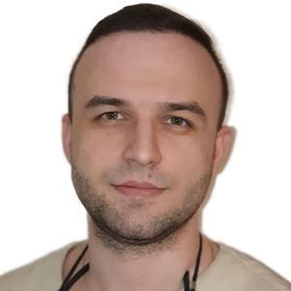 Заднепровский Никита Романович — Стоматолог, Аксай