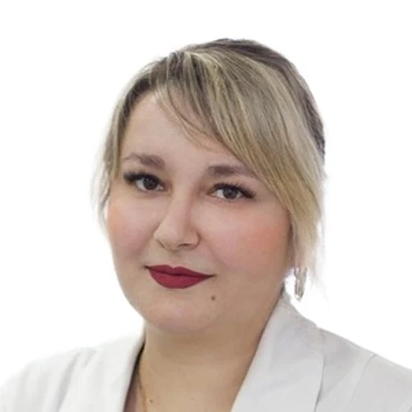 Лысакова Елена Владимировна — Стоматолог, Волжский
