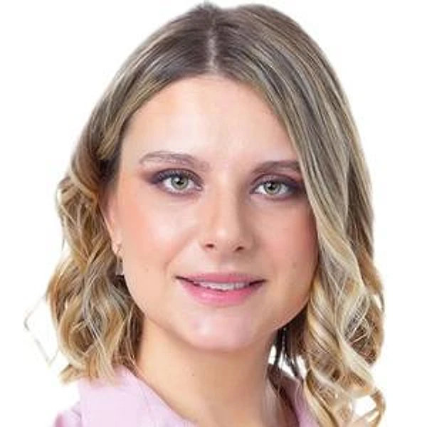 Грошева Евгения Андреевна — Стоматолог-имплантолог, Стоматолог-хирург, Екатеринбург