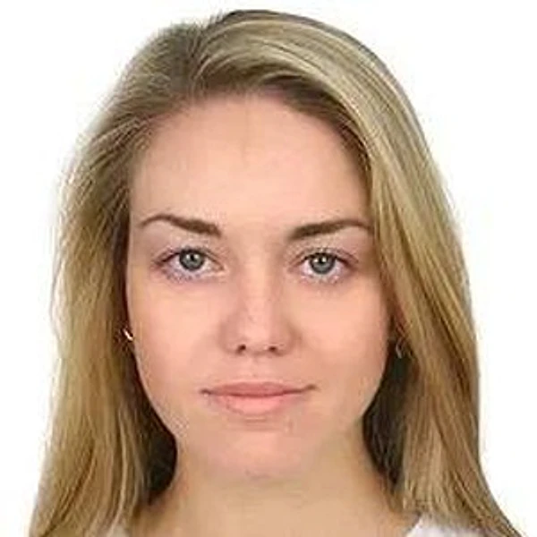 Коробова Оксана Оскаровна — Стоматолог-хирург, Стоматолог, Дзержинск