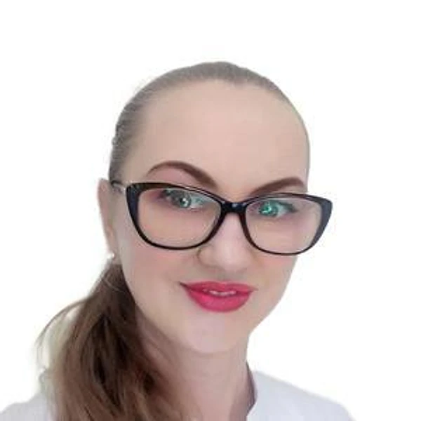 Солнышкова Светлана Олеговна — Стоматолог, Стоматолог-хирург, Москва