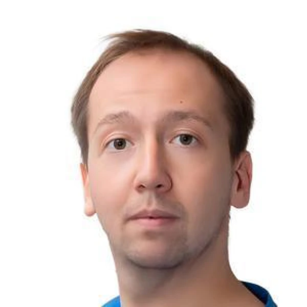 Исмагилов Оскар Ринатович — Стоматолог-имплантолог, Стоматолог-хирург, Челюстно-лицевой хирург, Казань
