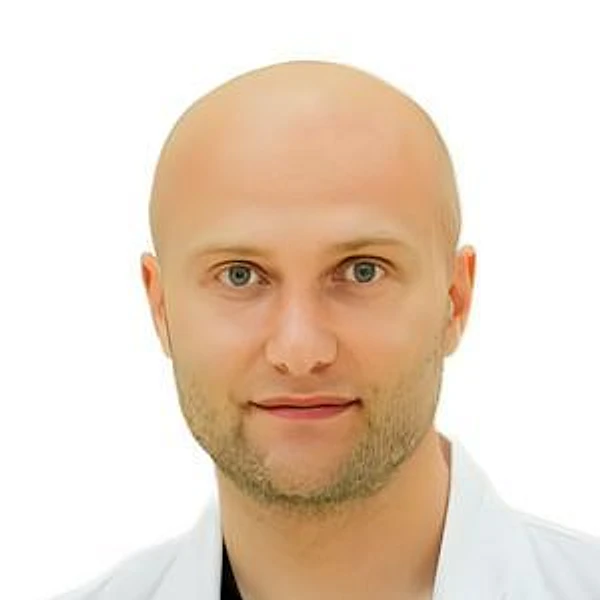 Сафарян Давид Левонович — Пластический хирург, Челюстно-лицевой хирург, Москва