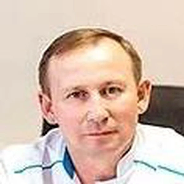 Храмов Александр Валерьевич — Стоматолог-ортопед, Алатырь