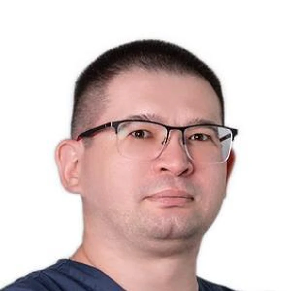 Хисаметдинов Арслан Бухажарович — Стоматолог, Магнитогорск