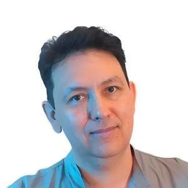 Калджанов Данияр Жакслыкович — Стоматолог-ортопед, Стоматолог-хирург, Москва