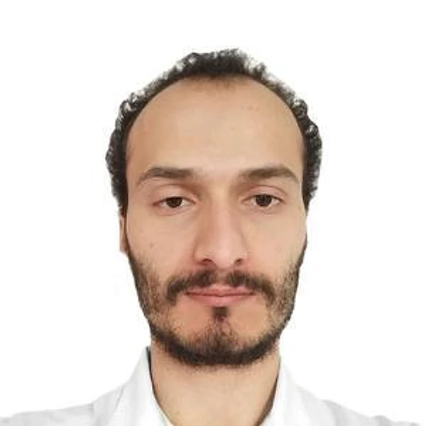 Абуаклзода Судашан - — Врач УЗИ, Серов