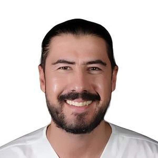 Кравченко Руслан Владимирович — Стоматолог-имплантолог, Стоматолог-ортопед, Стоматолог-хирург, Москва