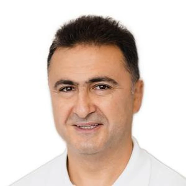 Давоян Арташес Эдуардович — Стоматолог-хирург, Стоматолог, Стоматолог-имплантолог, Стоматолог-ортопед, Стоматолог-эндодонтист, Москва