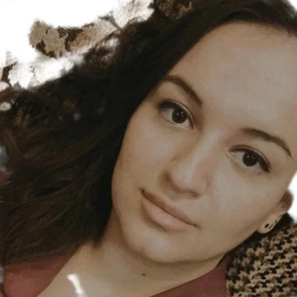 Канукова Елена Станиславовна — Челюстно-лицевой хирург, Стоматолог, Великие Луки