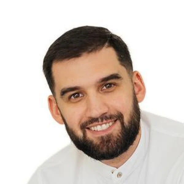 Арутюнян Арсен Сергеевич — Стоматолог, Стоматолог-имплантолог, Стоматолог-ортопед, Стоматолог-хирург, Краснодар
