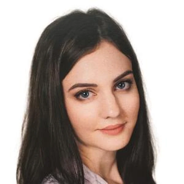 Старцева Алина Игоревна — Стоматолог, Суворов